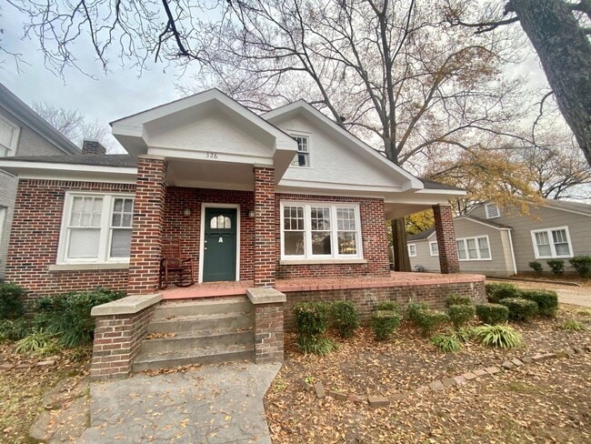 Building Photo - 326 N Madison St Unit B