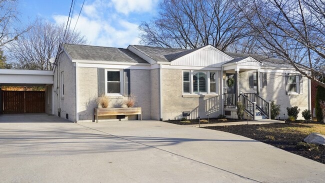 Photo - 307 Avondale Dr