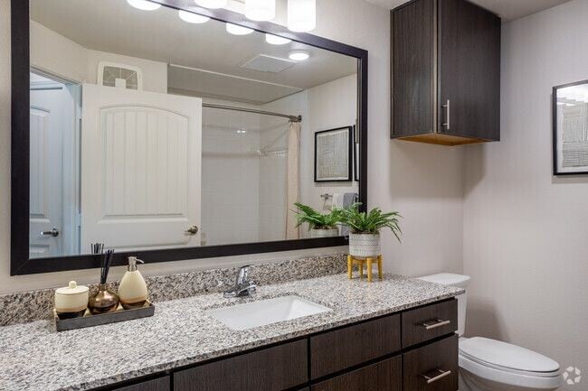 Photo - 9019 N Lake Creek Pkwy Unit 2105