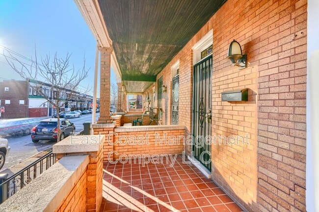 Building Photo - 2706 E Biddle St