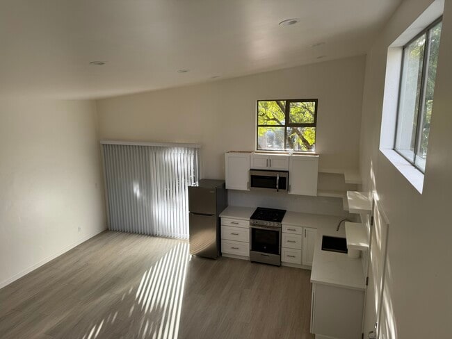 320 Myrtle St Unit A