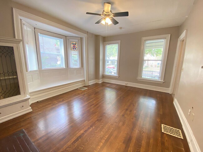 Photo - Neil Ave 1462-1464 HHR Unit 1462
