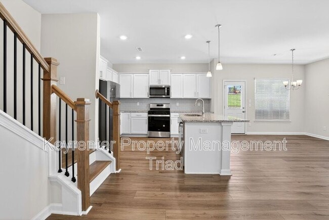Photo - 4009 Beckton Trl