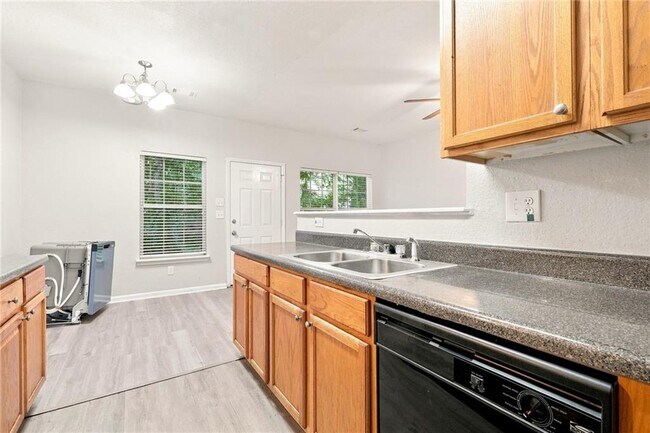 Photo - 7130 Brookview Way
