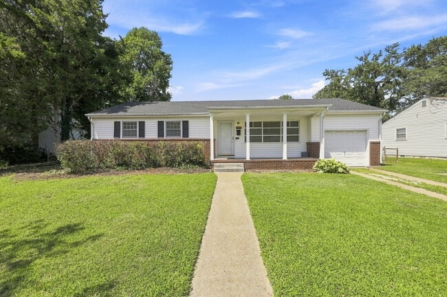 Photo - 1858 Branchwood St