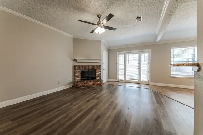 Photo - 2524 Park Valley Dr
