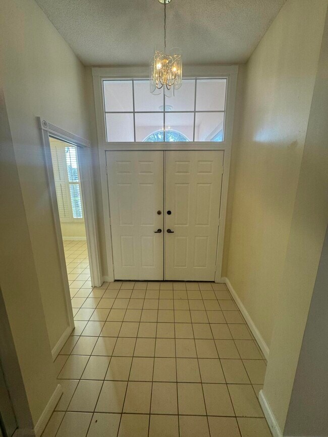 Photo - 900 Bear Island Cir