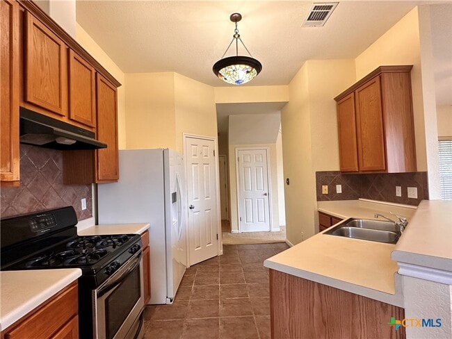 Photo - 2050 Lisa Ln