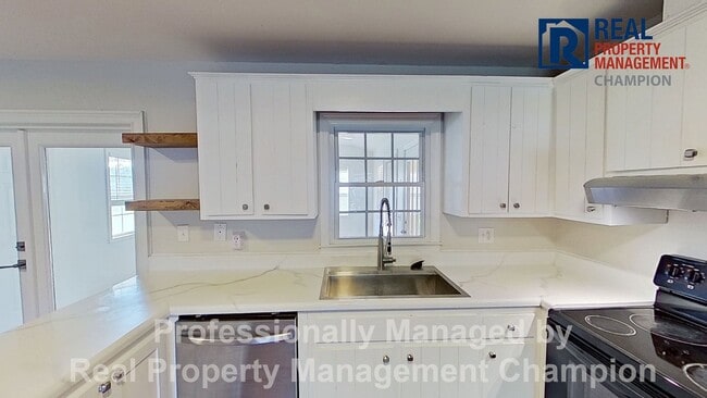 Photo - 209 Caladan Rd