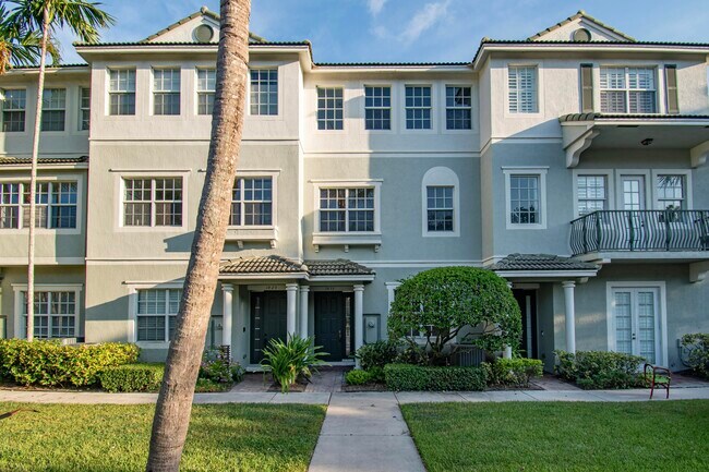 Photo - 1833 NW 12th St Casa Adosada