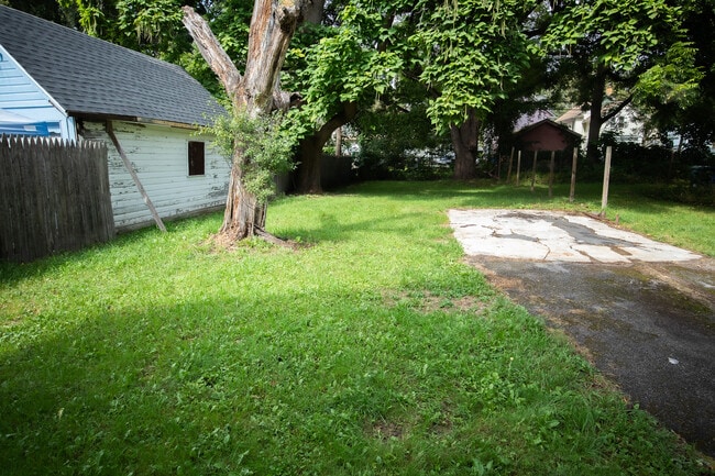 Photo - 448 Cottage St