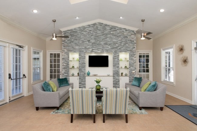 Interior Photo - Riverside Apartments