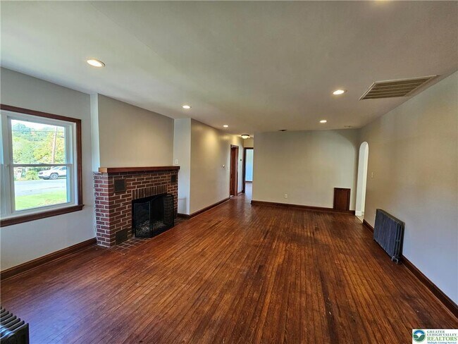 Photo - 6123 3rd Ave