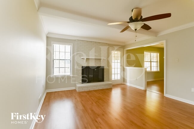 7357 Doncaster Ln
