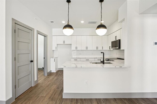 Photo - 2450 Wickersham Ln Unit 1917