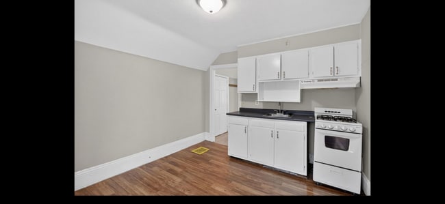 200 S Elm Ave Unit 2