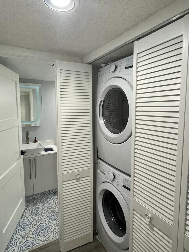 Photo - 7776 Trent Dr