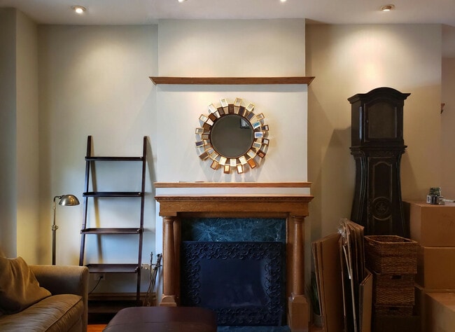 Photo - 2113 W Cuyler Ave