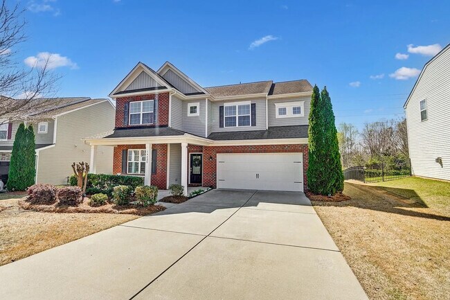 Room in House on Green Birch Dr