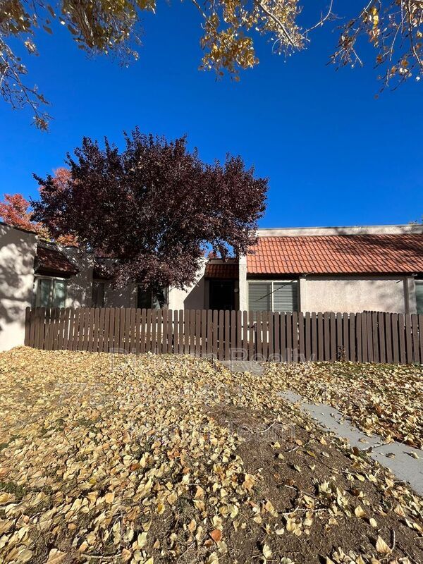 1005 Baywood Dr