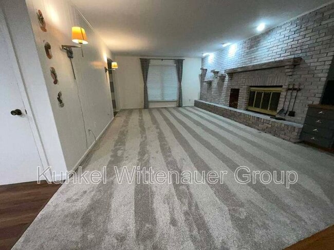 Photo - 43 Powder Creek Dr