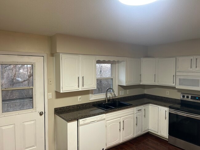 Photo - 4 Wren Dr Unit 6 Wren Drive