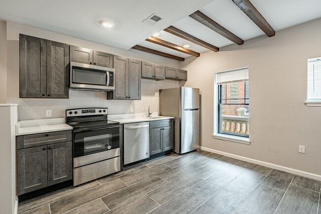 Photo - 235 E Market St Unit 5