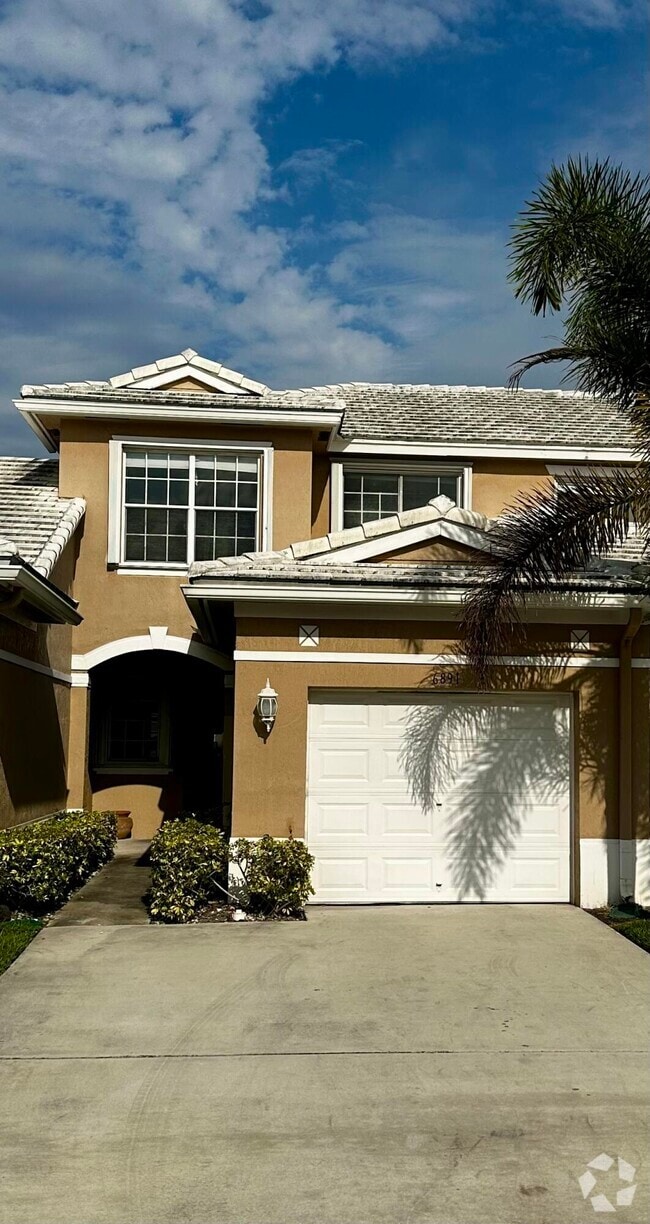 Building Photo - 6891 Blue Skies Dr Rental