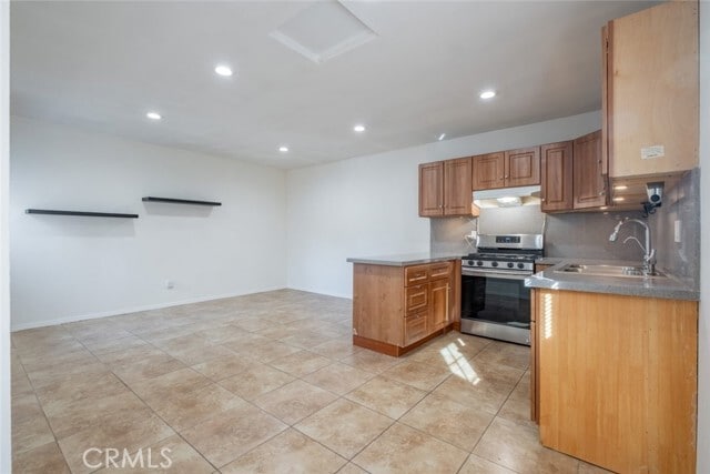 Photo - 10407 McClemont Ave