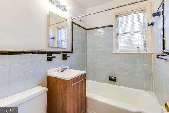 Photo - 1525 28th St SE Condo