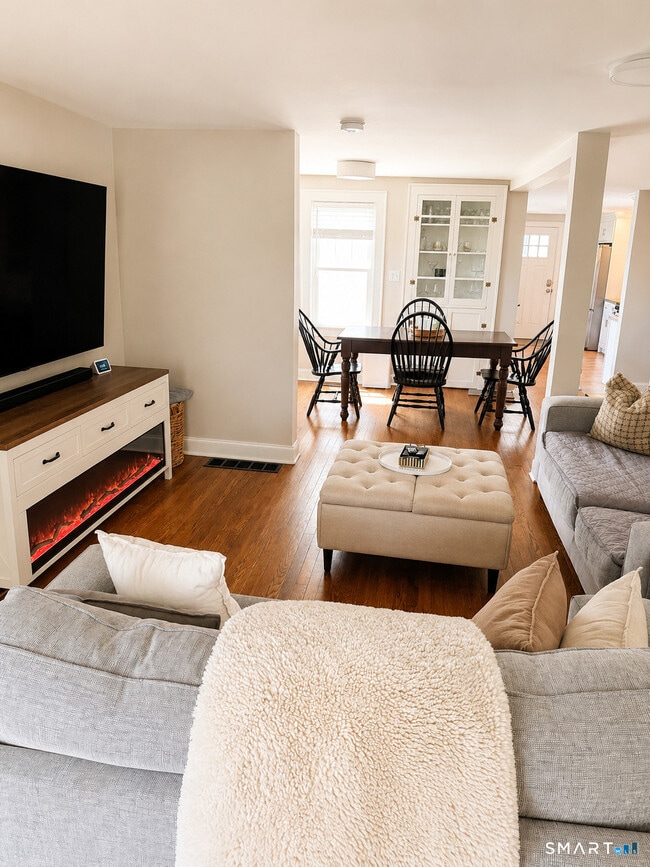 Photo - 83 Poplar Dr