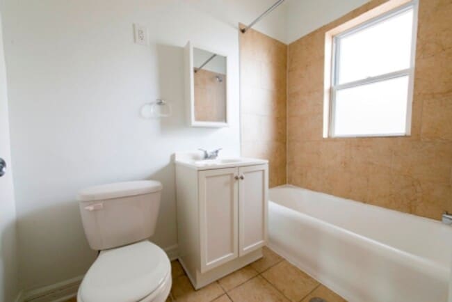 Photo - 7354-58 S Dorchester Ave 1348-52 E 74th Chicago, IL 60619