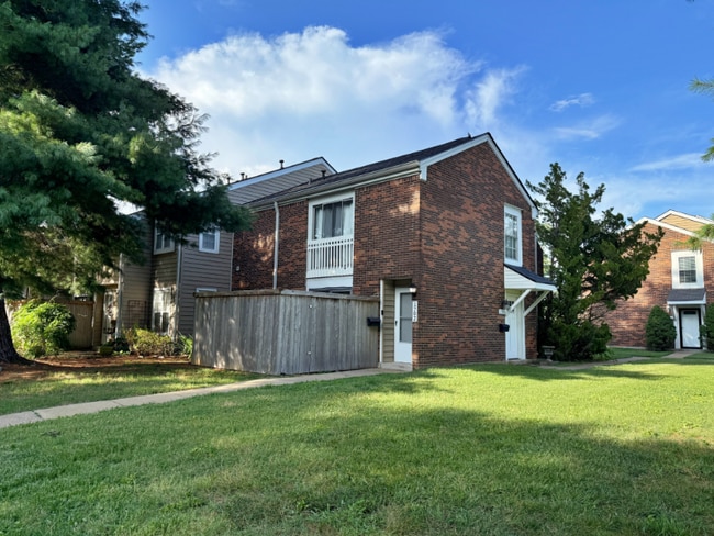 Photo - 1702 Granville Rd
