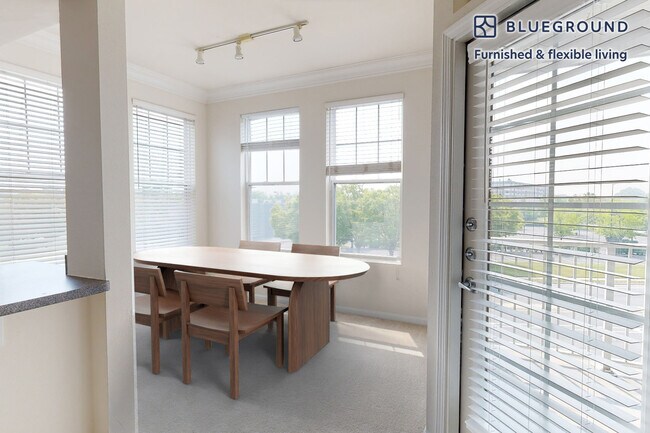 Photo - 1299 Corporate Dr Unidad FL1-ID2275A