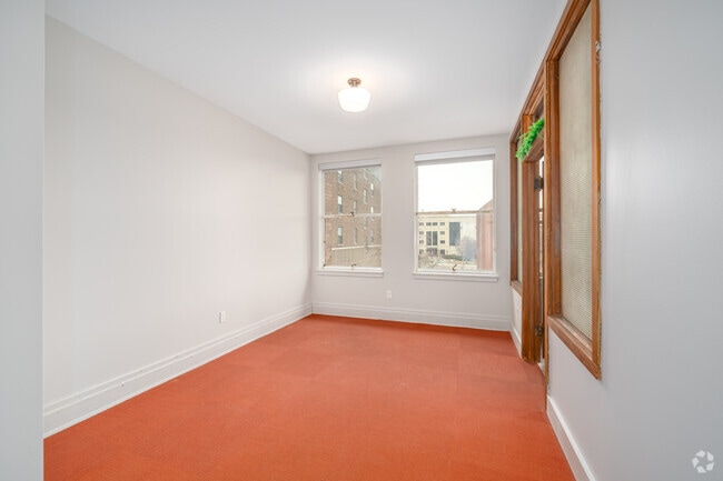 Plan 1 1BR, 1BA - 637SF - Living Room - Keystone Lofts