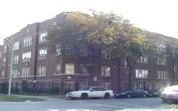 Building Photo - 8000-12 S Maryland Ave