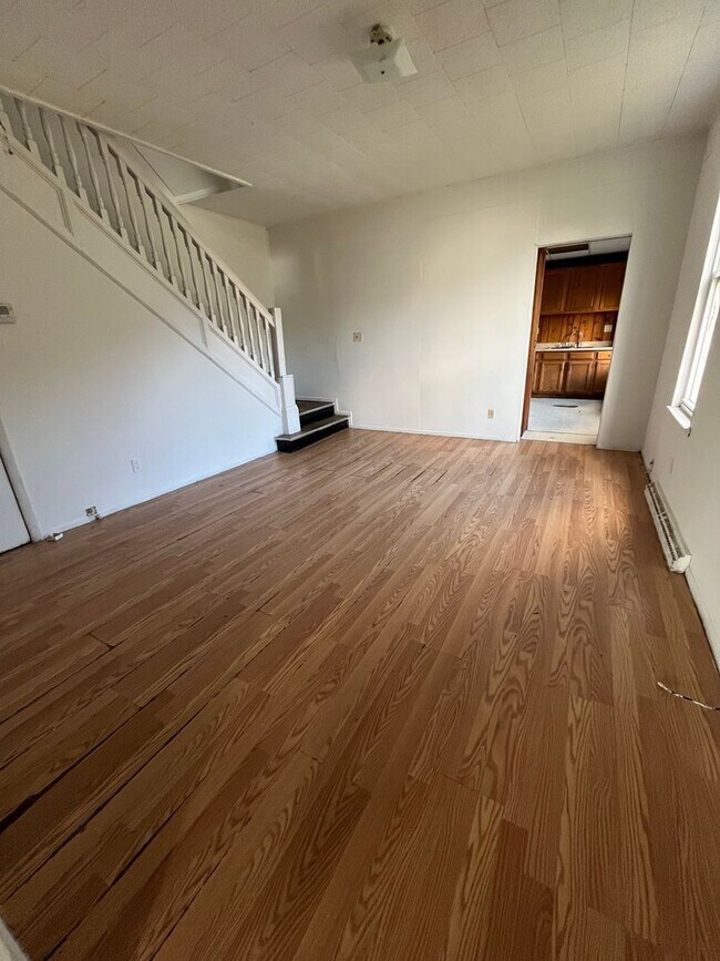 Photo - 2029 Commercial Ave Unit 2029 Commercial Ave