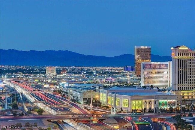 Photo - 4471 Dean Martin Dr Unidad 3508