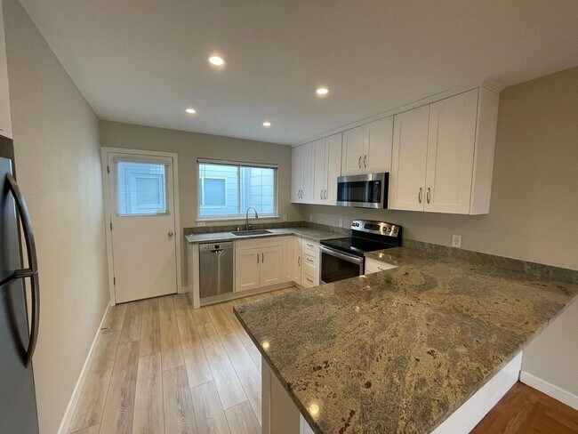 Photo - 1260 17th Ave Unidad 1260 17th Avenue Apt 4