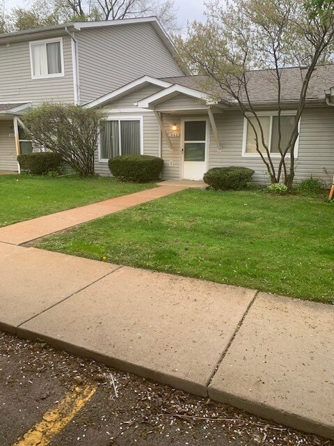 Photo - 662 Finch Ct