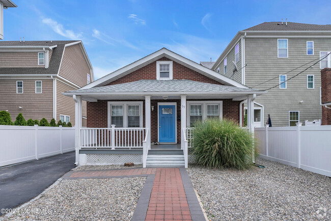 Building Photo - 99 Marine Terrace Rental