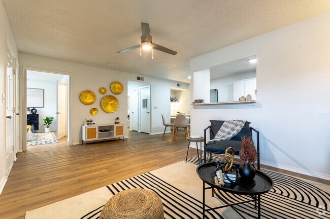 Building Photo - ReNew Otter Creek Rental