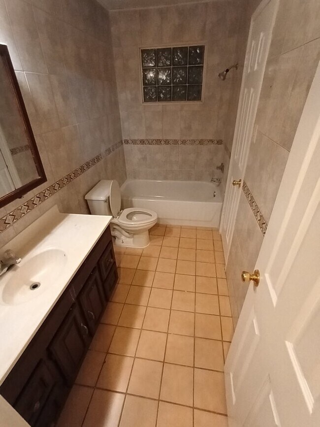 Photo - 2701 Willow Springs Rd