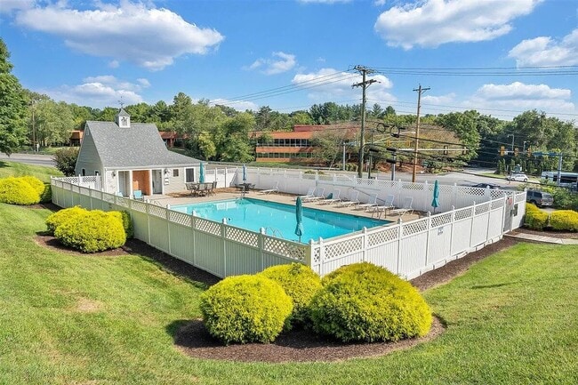 Photo - 2973 Winterberry Dr