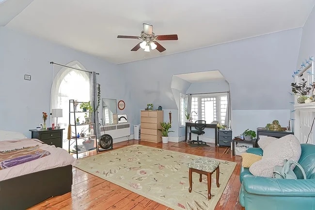 Photo - 139 Hillside St Unit A