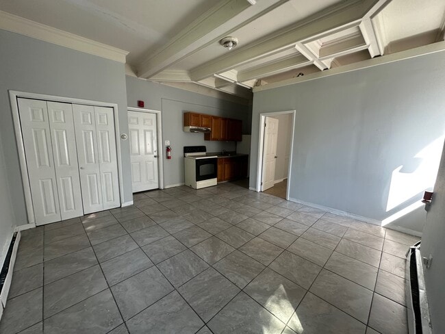 Building Photo - 1217 Arrott St Unit 1 Rental