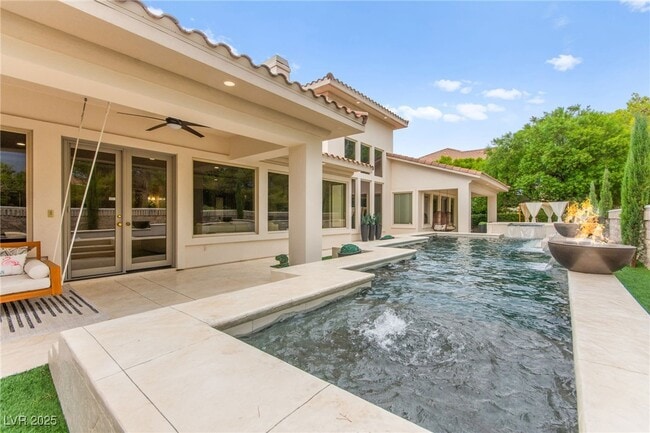 Photo - 2640 Mirabella St