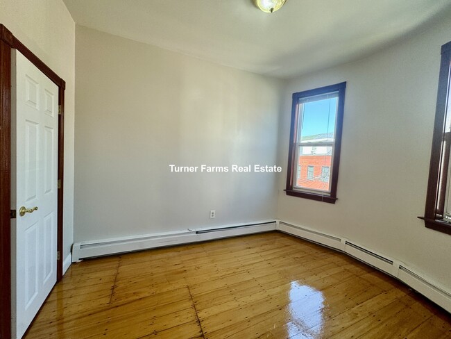 Photo - 19 Monmouth St Unit 2