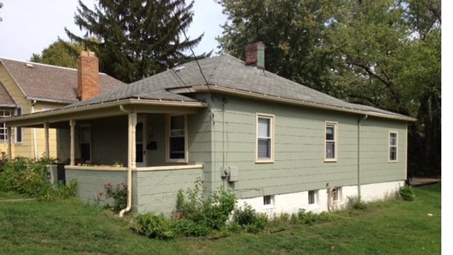 Building Photo - 64 S Shafer St