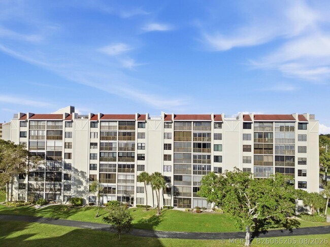 Photo - 14475 Strathmore Ln Unit 308